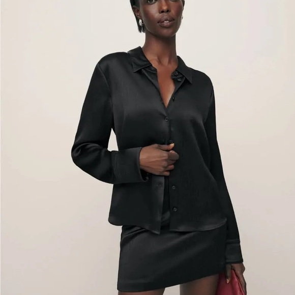 Brand New H&M Black Satin Button Down Top - Picture 1 of 4